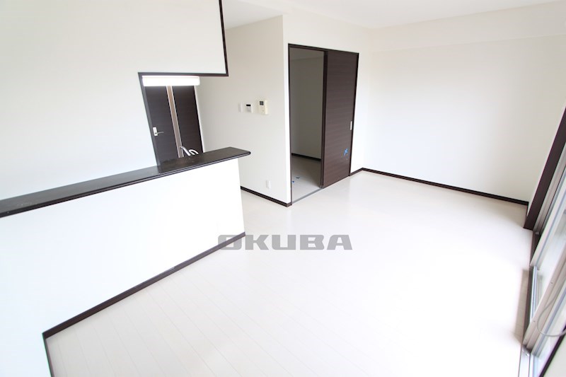 �y���ԁE���r���O�z�@