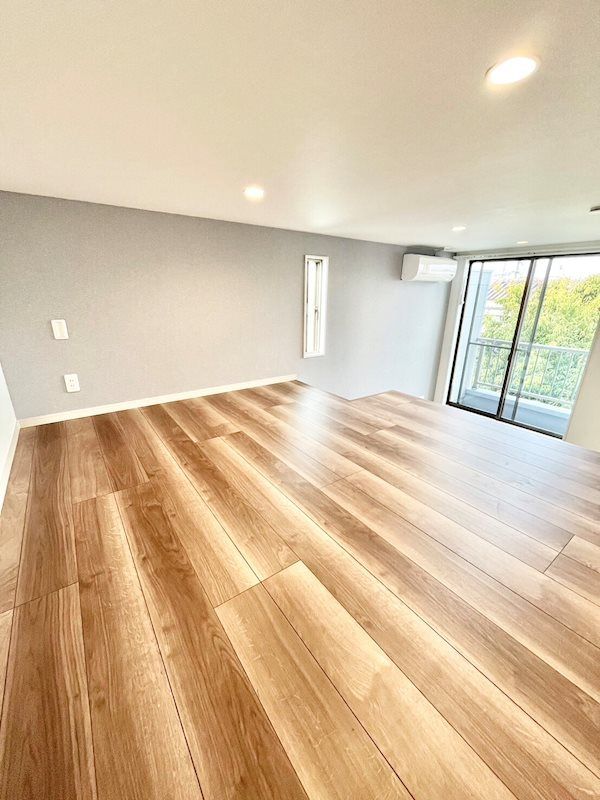 �y�Q���z�@