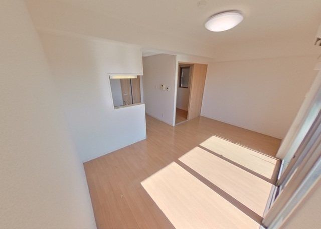 �y���ԁE���r���O�z�@