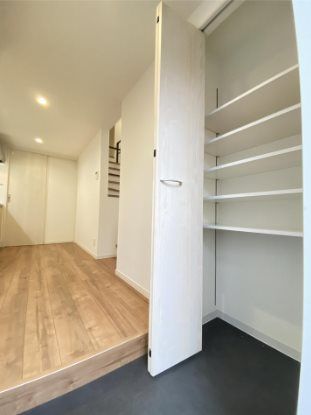 �y���̑��ݔ��z�@