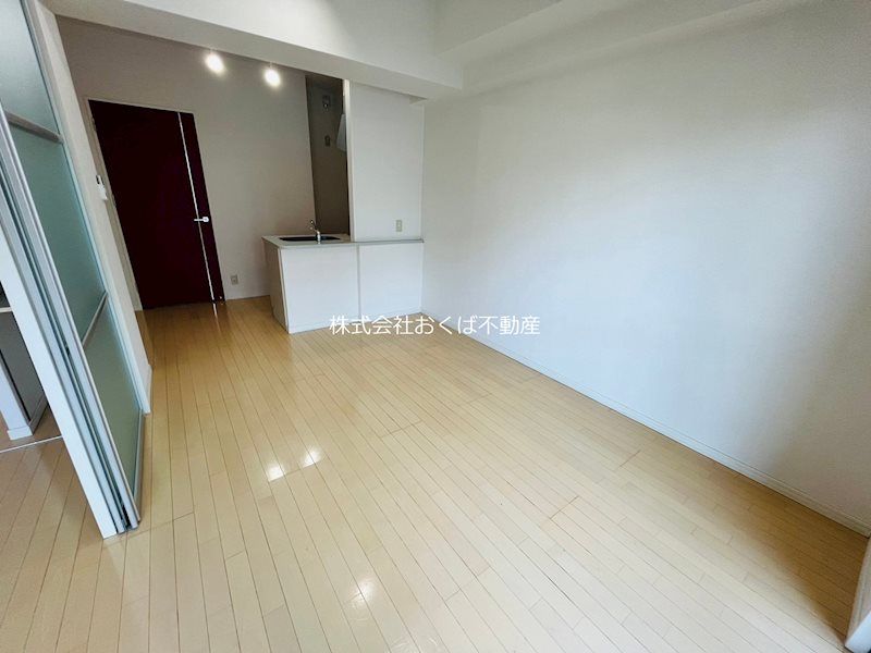 �y���ԁE���r���O�z�@