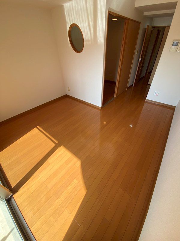 �y���ԁE���r���O�z�@