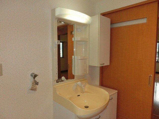 �y���ʏ��z�@