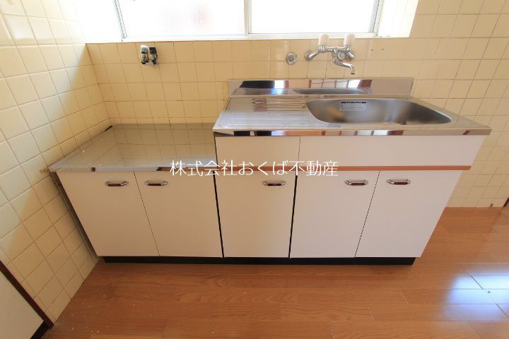 �y�L�b�`���z�@