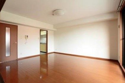 �y���ԁE���r���O�z�@