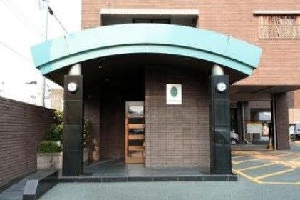 �y�G���g�����X�z�@