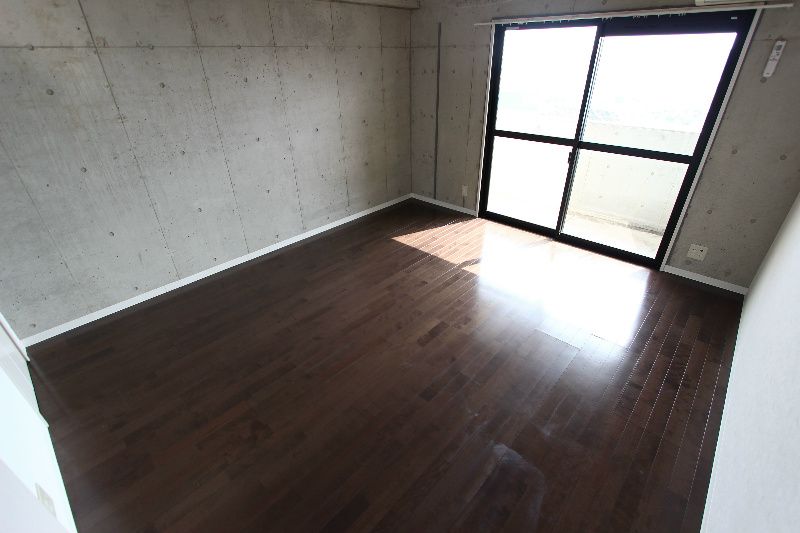 �y���ԁE���r���O�z�@