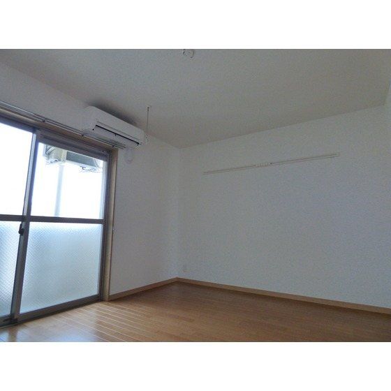 �y���ԁE���r���O�z�@