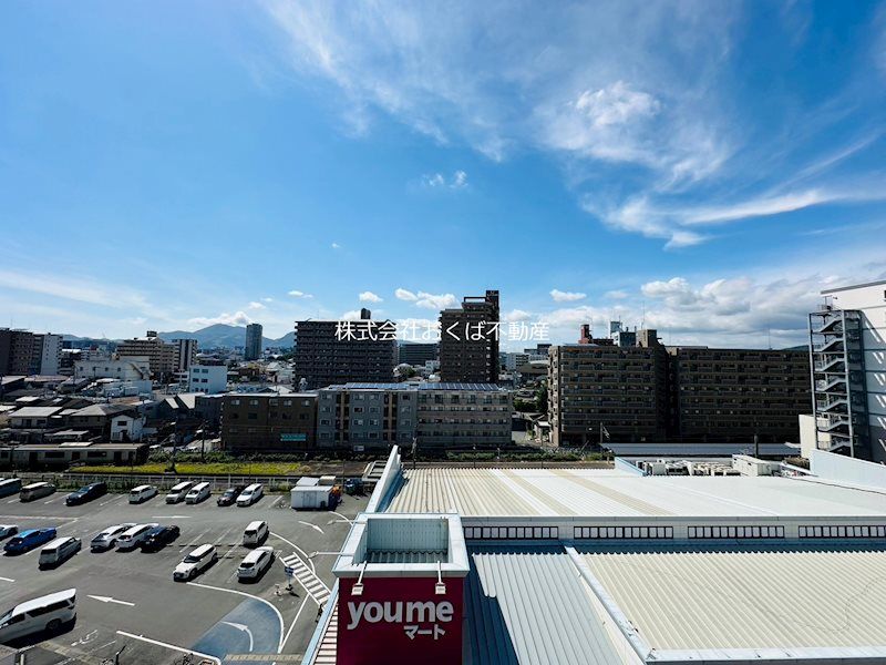 �y���]�z�@