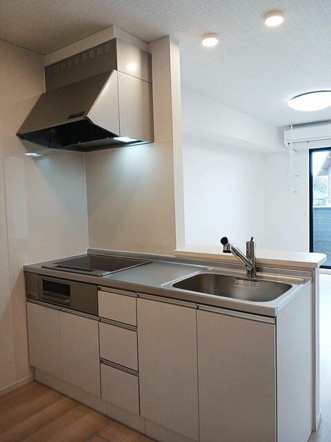 �y�L�b�`���z�@