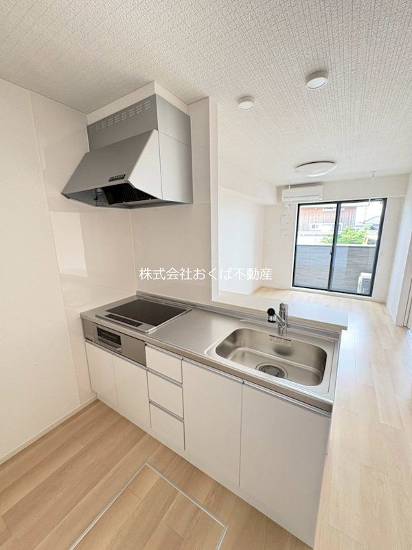 �y�L�b�`���z�@