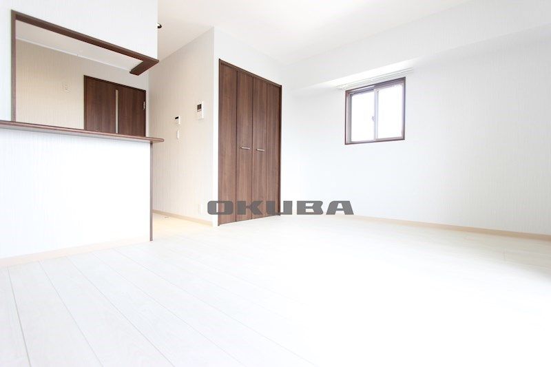 �y���ԁE���r���O�z�@