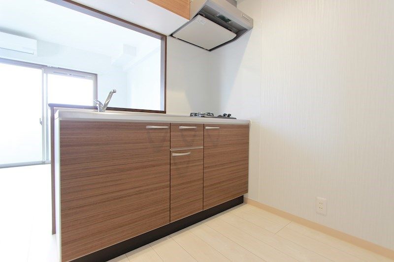 �y�L�b�`���z�@