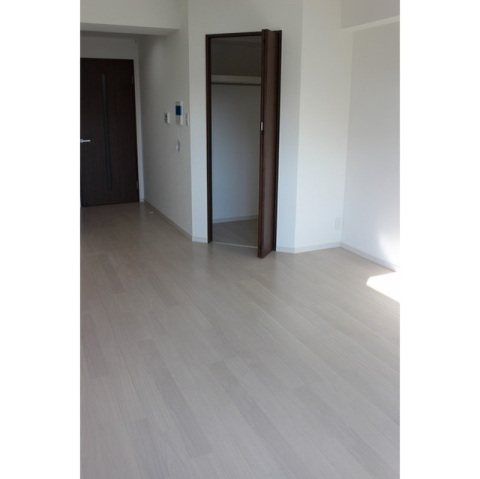 �y���ԁE���r���O�z�@