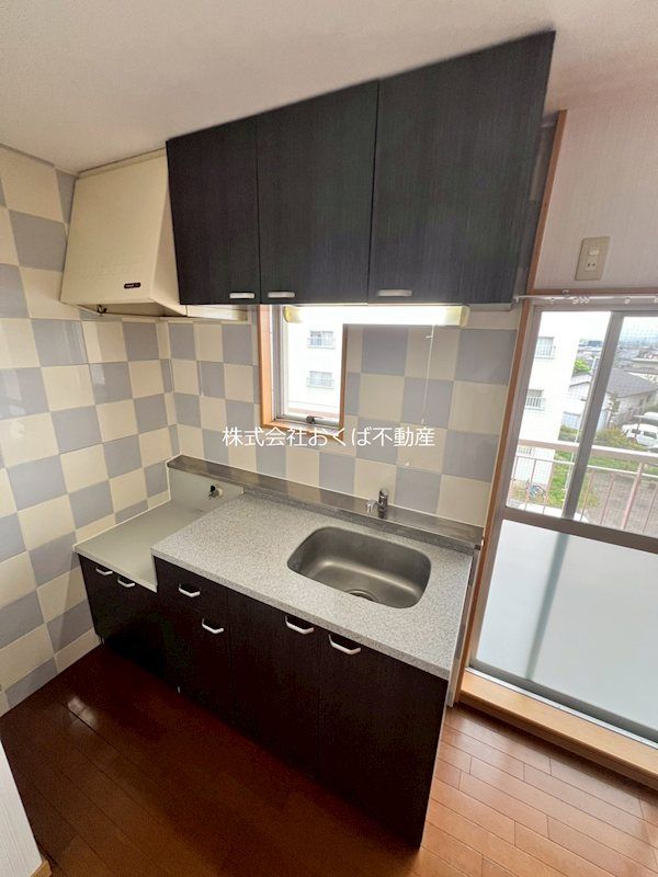 �y�L�b�`���z�@