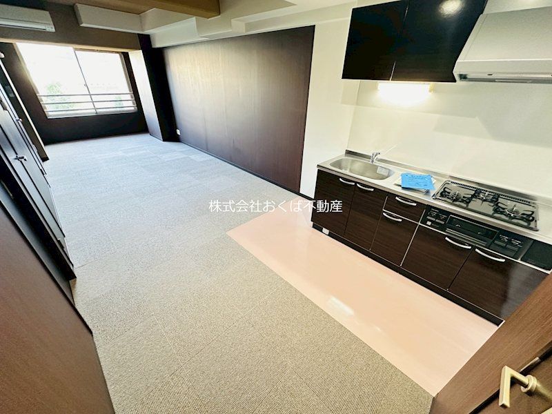 �y���ԁE���r���O�z�@