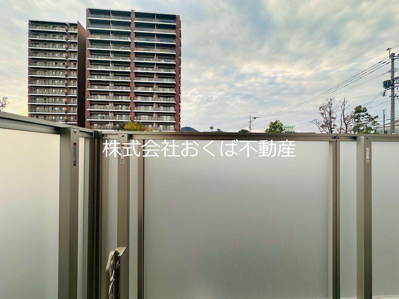 �y���]�z�@