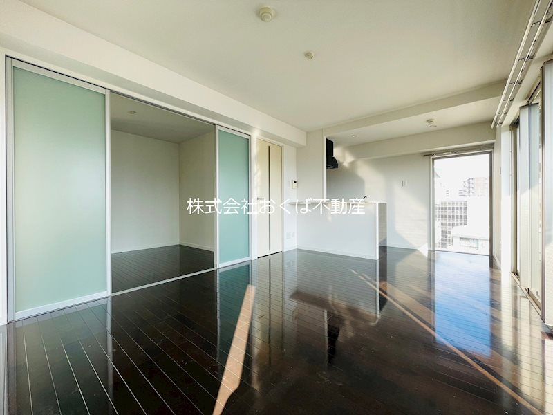 �y���ԁE���r���O�z�@