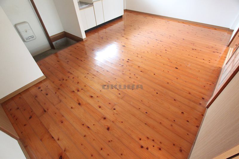 �y���ԁE���r���O�z�@