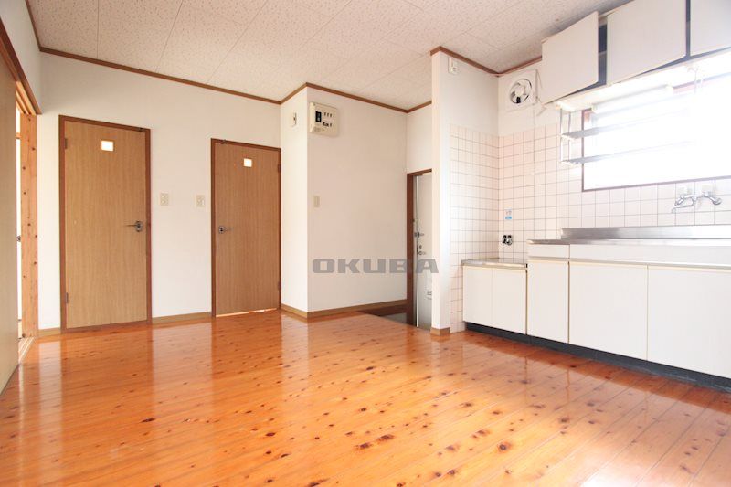 �y�����E���r���O�z�@