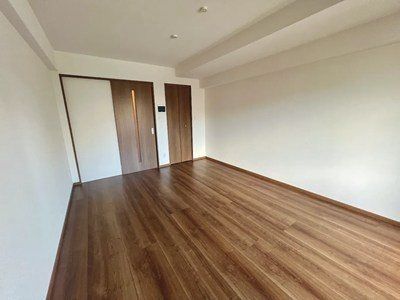 �y���ԁE���r���O�z�@