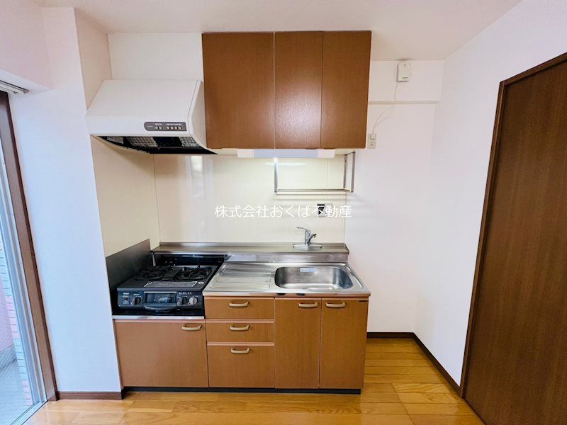 �y�L�b�`���z�@