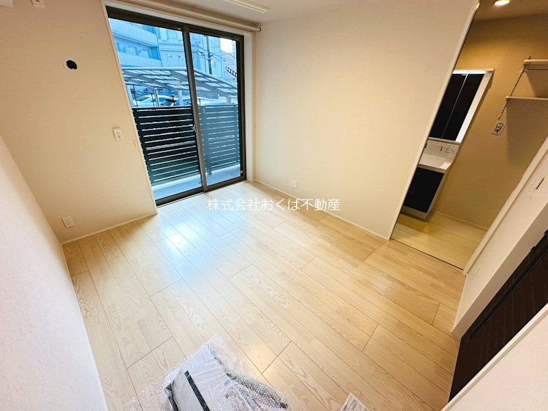 �y���ԁE���r���O�z�@