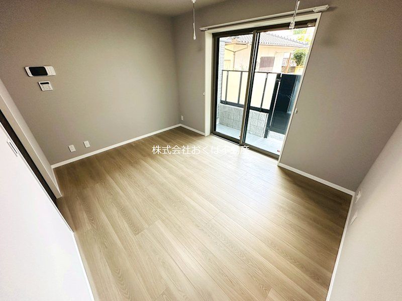 �y���ԁE���r���O�z�@