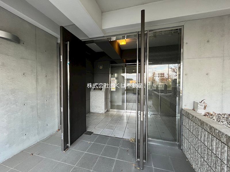 �y�G���g�����X�z�@