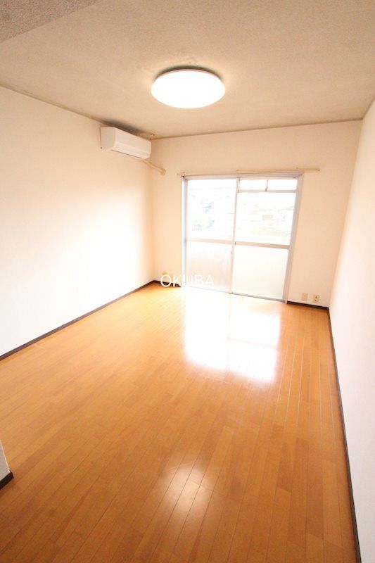 �y���ԁE���r���O�z�@