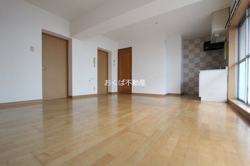 �y���ԁE���r���O�z�@