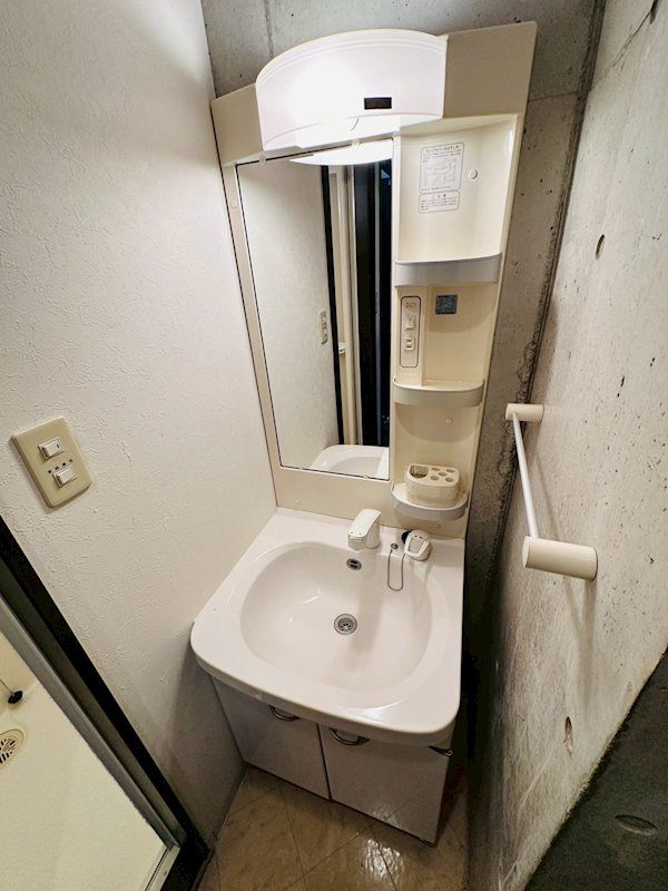 �y���ʏ��z�@