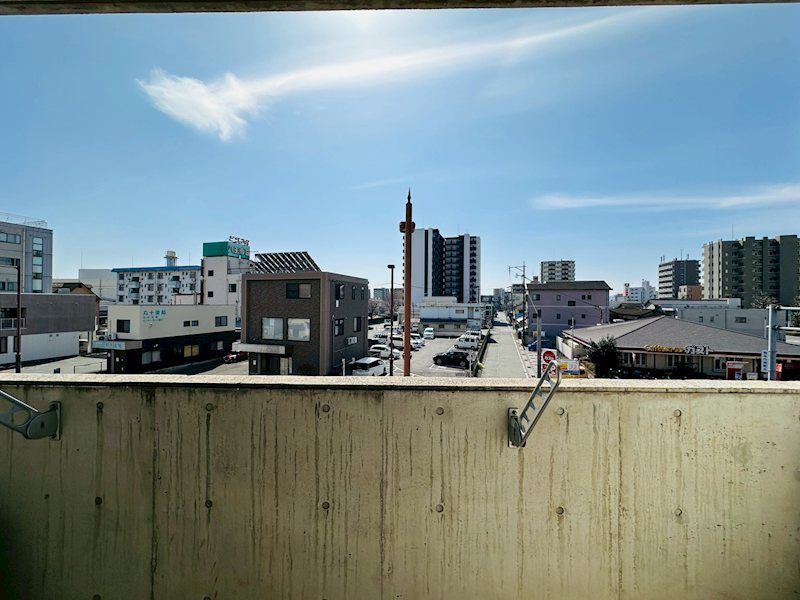 �y���]�z�@