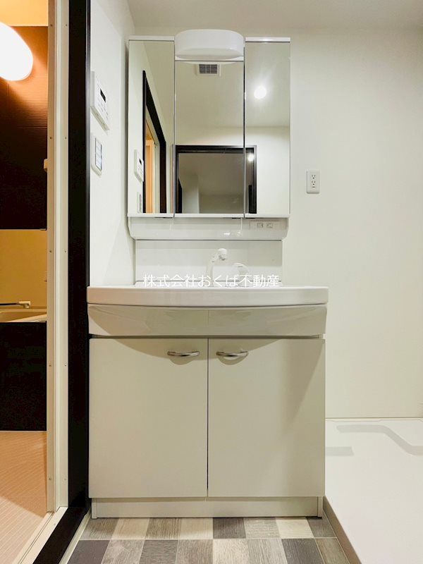 �y���ʏ��z�@