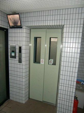 �y���r�[�z�@