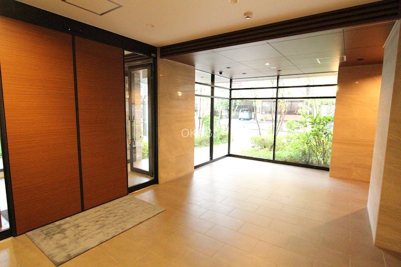 �y�G���g�����X�z�@