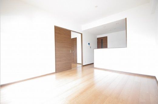 �y���ԁE���r���O�z�@