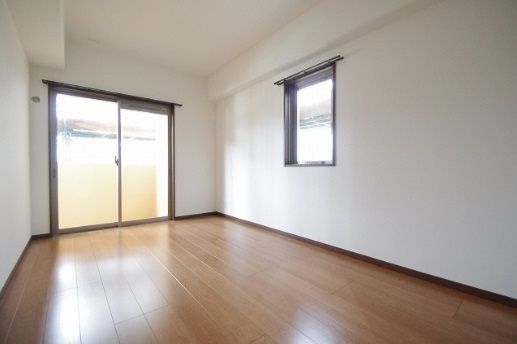 �y�Q���z�@