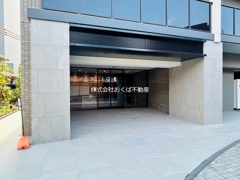 �y�G���g�����X�z�@