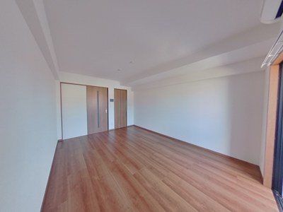 �y���ԁE���r���O�z�@