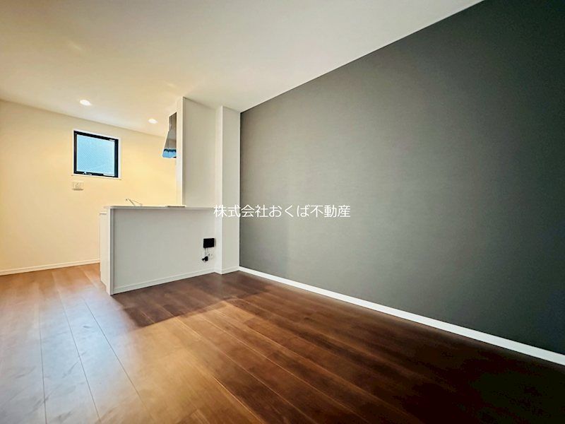 �y���ԁE���r���O�z�@