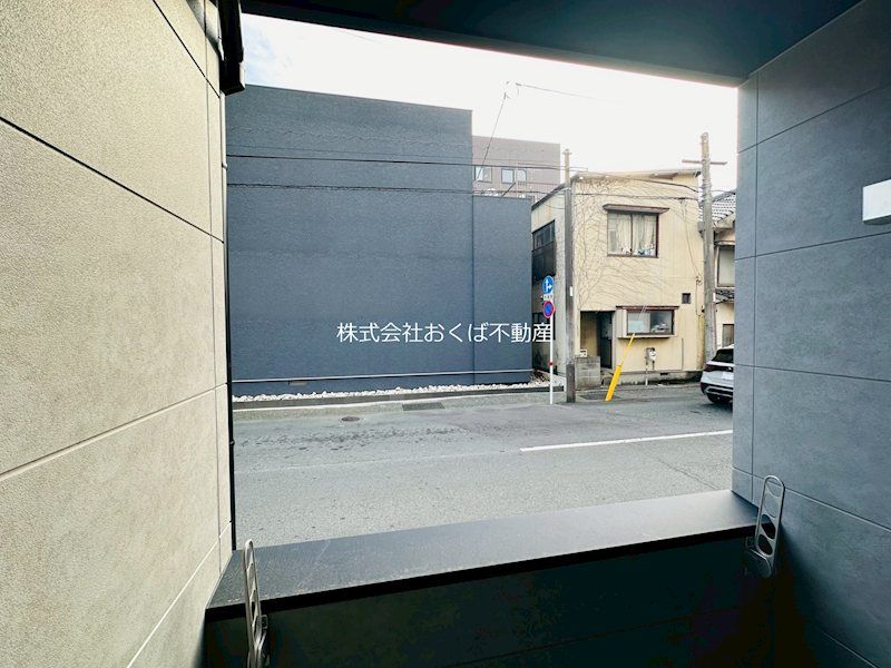 �y���]�z�@