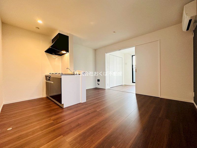 �y���ԁE���r���O�z�@