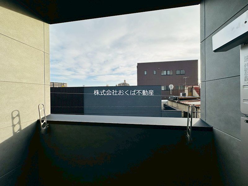 �y���]�z�@