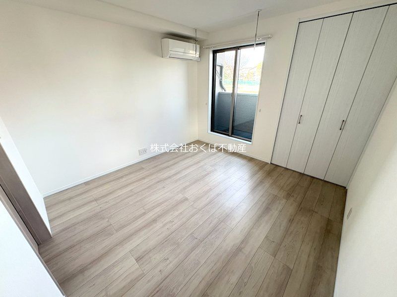 �y���ԁE���r���O�z�@