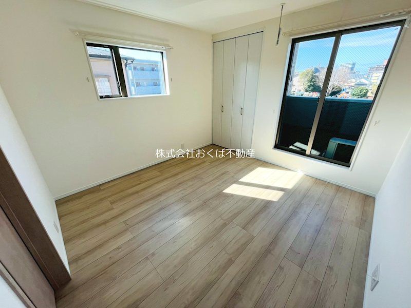 �y���ԁE���r���O�z�@