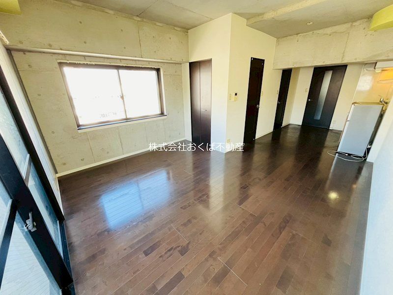 �y���ԁE���r���O�z�@