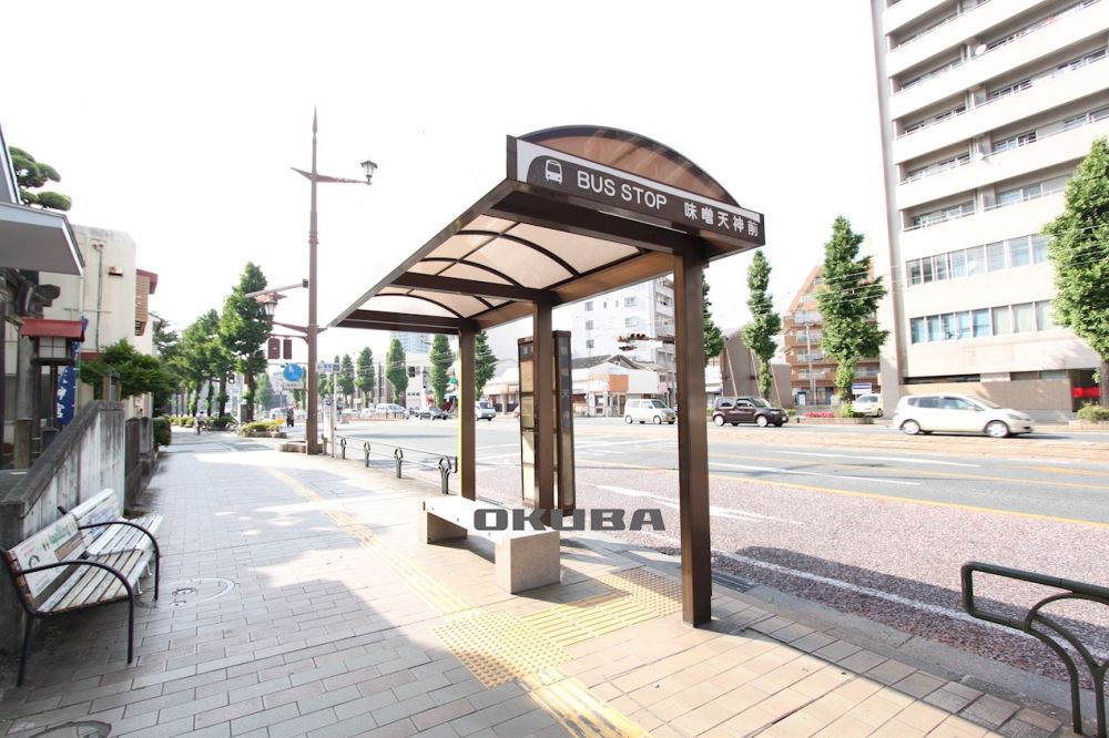 �y���Ӂz�@�o�X�� ���X�V�_�O 280m