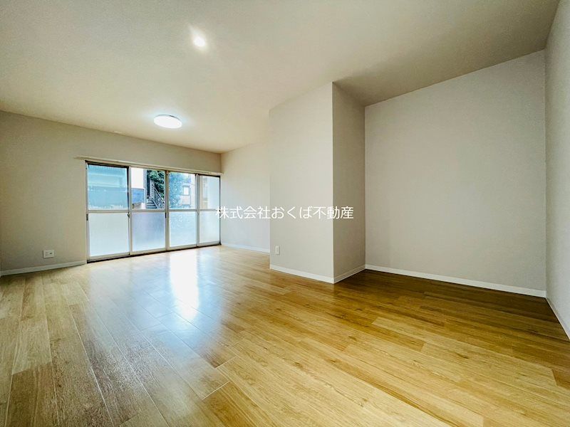 �y���ԁE���r���O�z�@