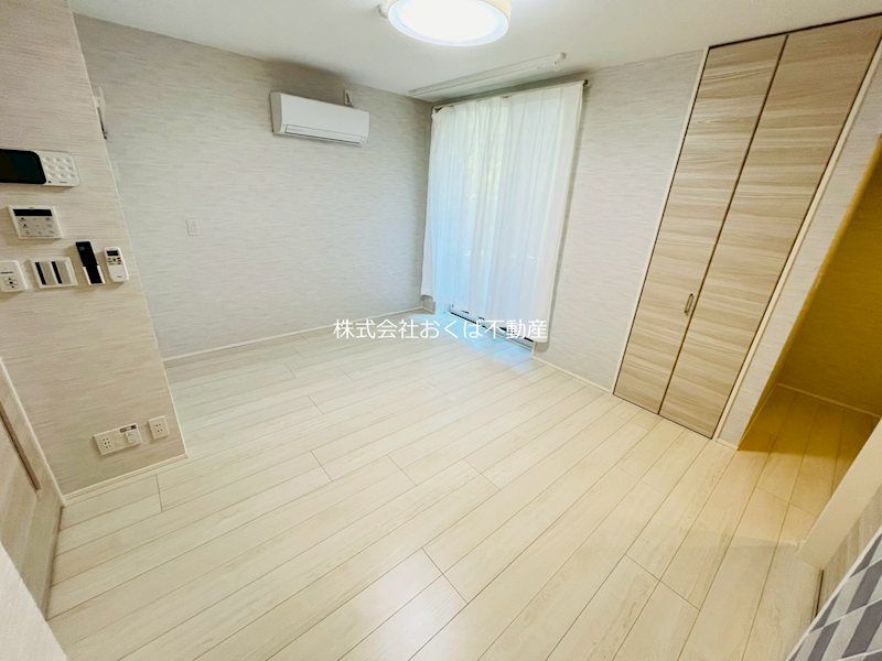 �y���ԁE���r���O�z�@